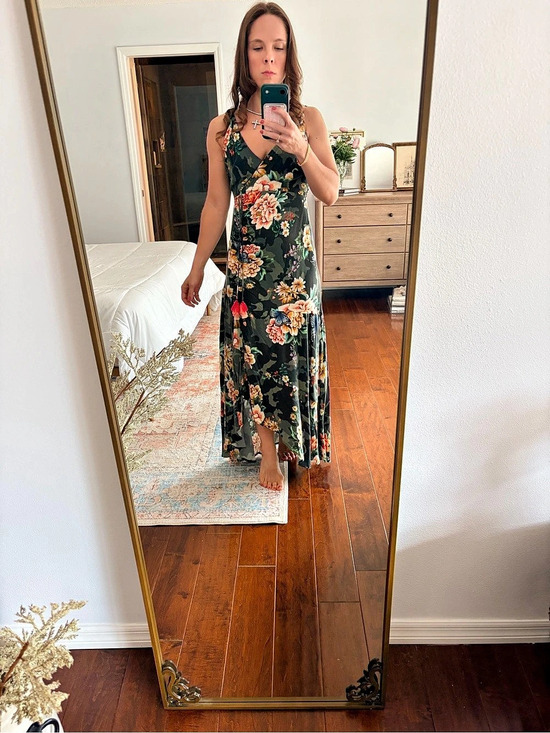 FARM Rio Dresses & Skirts - Farm Rio Floral Camo Maxi Dress in Green & Black Like New